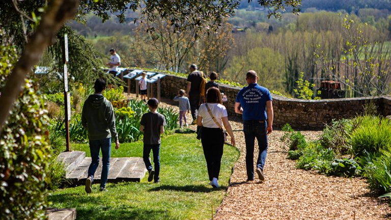 Lire la suite à propos de l’article Des vacances de Pâques hautes en couleurs !
